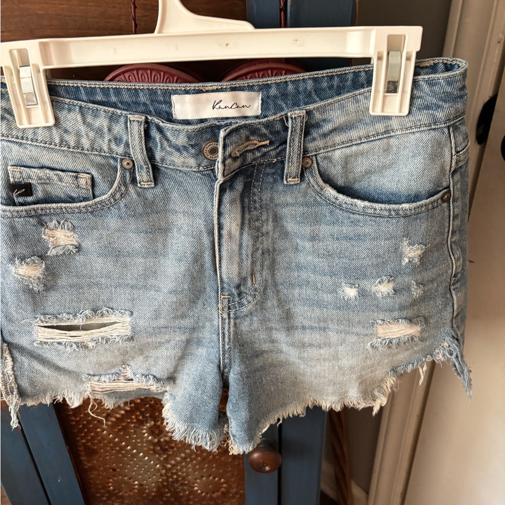 KanCan Women’s size S Distressed Denim Shorts